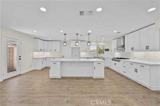 42835 Cinema Avenue, Lancaster CA: https://media.crmls.org/medias/09f2db7a-7957-4969-8374-4f9937ef73fc.jpg