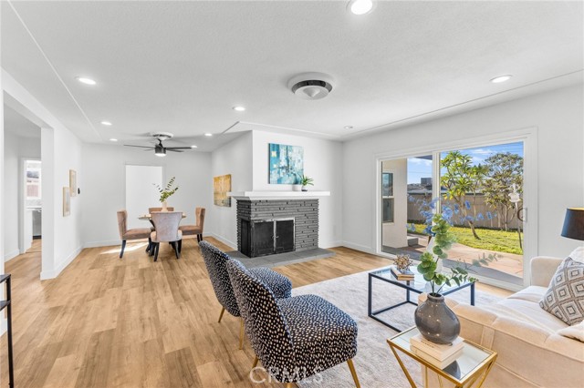 325 Echo Court, San Bernardino CA: https://media.crmls.org/medias/09f30363-bdc5-4e7b-842d-a0808a92969c.jpg