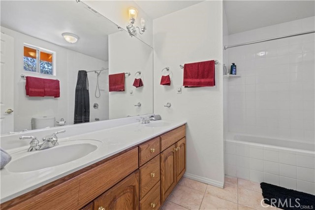 1808 Freeman Drive, Pine Mountain Club CA: https://media.crmls.org/medias/09f3a0d0-2d61-4c59-92c5-ef45db69aa29.jpg