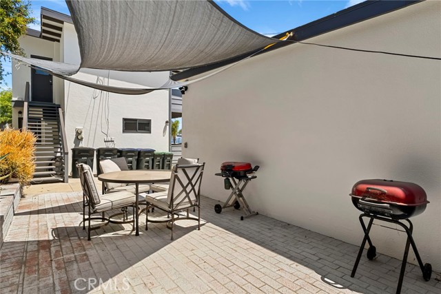 284 Chiquita Street, Laguna Beach CA: https://media.crmls.org/medias/09f3d591-cde3-43a9-8598-9588591d0560.jpg