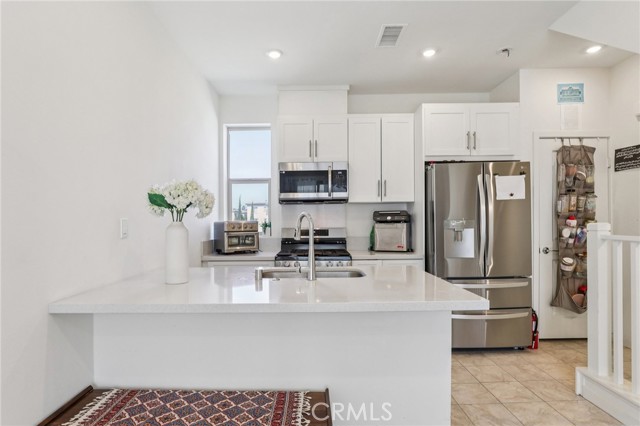 Detail Gallery Image 9 of 21 For 1571 Lima #5,  Placentia,  CA 92870 - 1 Beds | 1/1 Baths