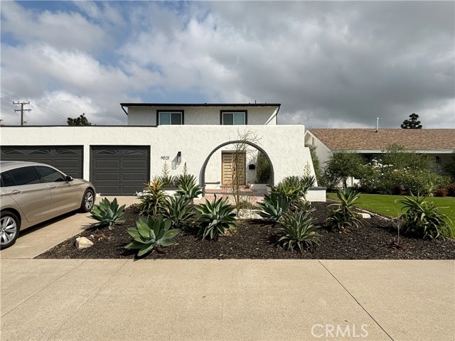 Detail Gallery Image 1 of 28 For 9021 Hyde Park Dr, Huntington Beach,  CA 92646 - 4 Beds | 2/1 Baths