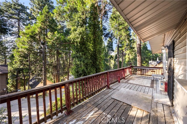 767 Big Oak, Crestline, CA 92325