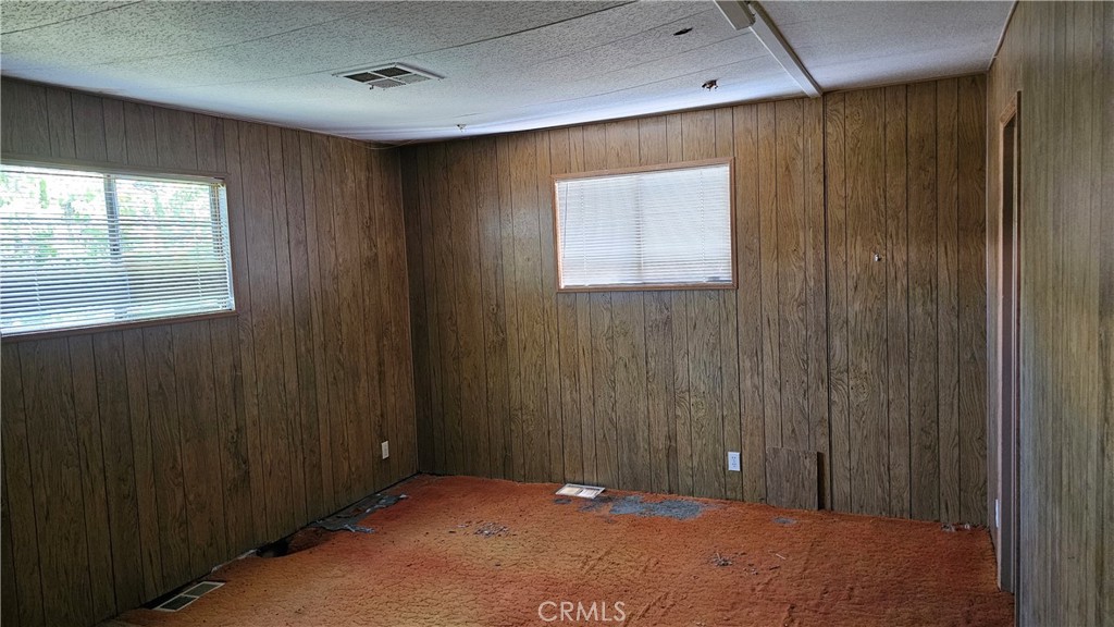 https://media.crmls.org/medias/09f74c66-8f27-48b4-87c3-0e220a6307ed.jpg?preset=X-Large