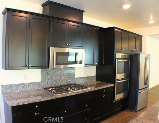 Detail Gallery Image 8 of 42 For 2040 Citron Ct, Redlands,  CA 92374 - 5 Beds | 3 Baths