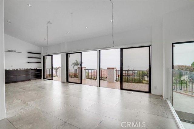 Detail Gallery Image 8 of 46 For 1424 via Zumaya, Palos Verdes Estates,  CA 90274 - 5 Beds | 4 Baths