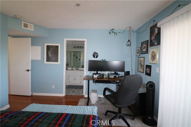 Detail Gallery Image 23 of 44 For 12121 Centralia St #111,  Lakewood,  CA 90715 - 1 Beds | 1 Baths