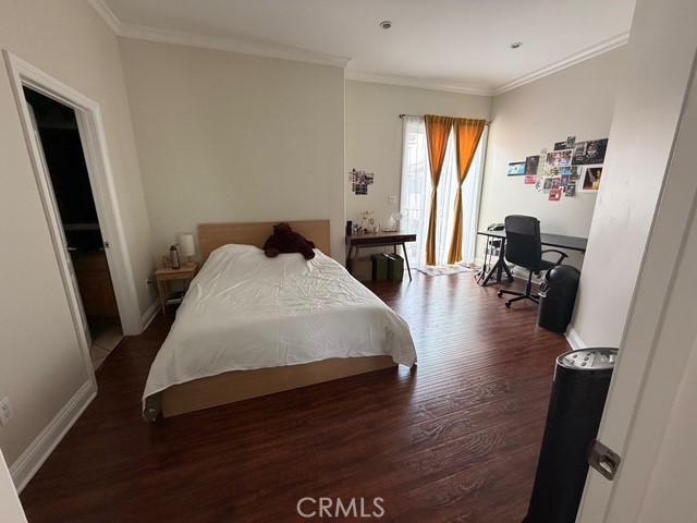 https://media.crmls.org/medias/09f82581-db98-445c-ba7c-cb2385dbbb87.jpg?preset=X-Large