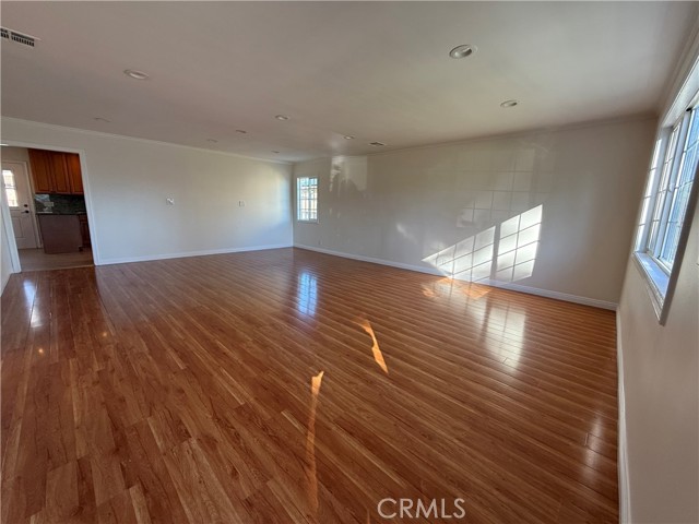 Detail Gallery Image 2 of 13 For 11055 Califa, North Hollywood,  CA 91601 - 3 Beds | 2 Baths