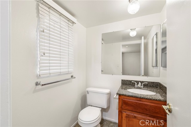 Detail Gallery Image 13 of 16 For 25 Palmetto Dr #B,  Alhambra,  CA 91801 - 3 Beds | 2/1 Baths