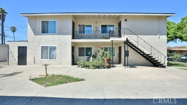 1714 Evergreen Street, Santa Ana CA: https://media.crmls.org/medias/09f97d0c-0ae6-409d-90bb-4162abf21eda.jpg