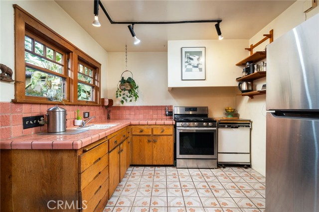Image 12 of 37 For 125 11th Street