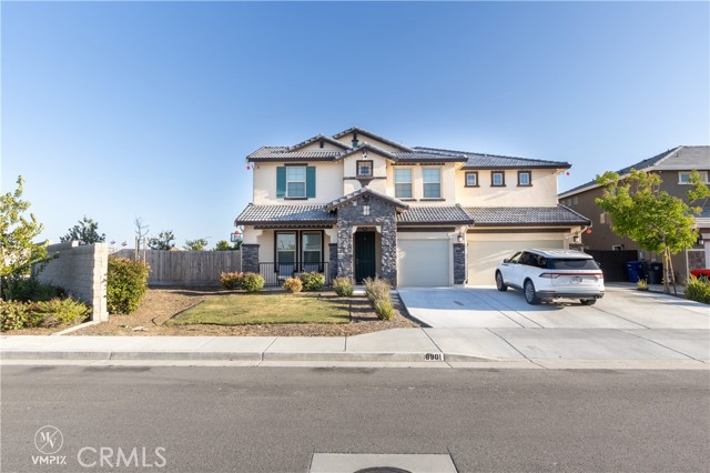 Detail Gallery Image 1 of 67 For 8901 Del Palma Dr, Bakersfield,  CA 93314 - 4 Beds | 3 Baths