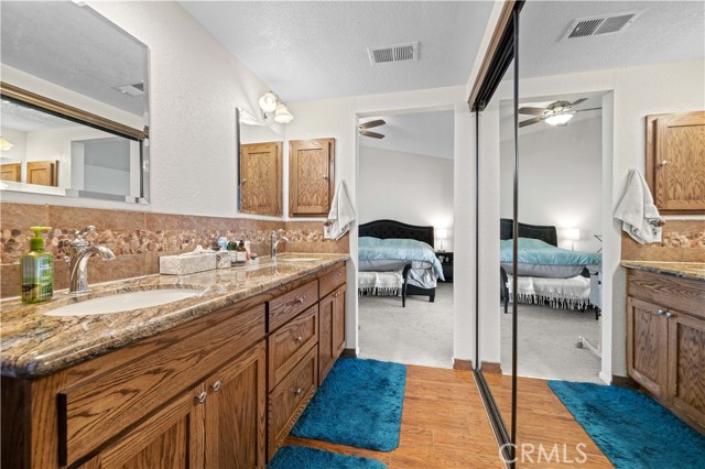 Detail Gallery Image 33 of 69 For 4853 Paseo Fortuna, Palmdale,  CA 93551 - 4 Beds | 2 Baths