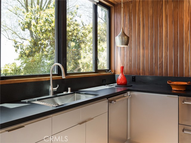 Detail Gallery Image 14 of 38 For 7 Cinchring, Rolling Hills,  CA 90274 - 2 Beds | 3 Baths