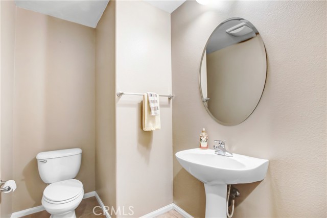 Detail Gallery Image 9 of 35 For 30505 Canyon Hills #2505,  Lake Elsinore,  CA 92532 - 3 Beds | 2/1 Baths