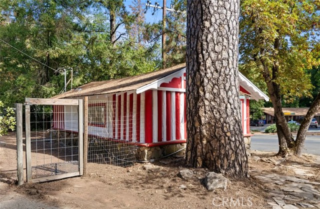 16363 State Hwy 175, Cobb, California 95461, ,Commercial Lease,For Rent,16363 State Hwy 175,CRLC25060683