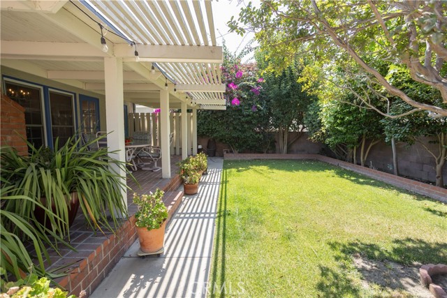 Detail Gallery Image 35 of 37 For 1921 1921 North Hidden Lane, Long Beach,  CA 90815 - 3 Beds | 2 Baths