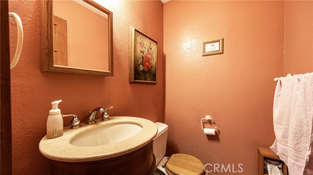 Detail Gallery Image 16 of 50 For 24083 Cresta Dr, Crestline,  CA 92325 - 4 Beds | 2/1 Baths