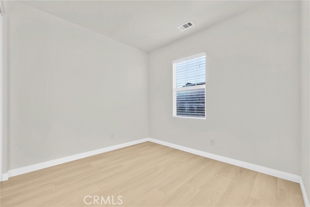 Detail Gallery Image 11 of 30 For 5001 S Centennial, Ontario,  CA 91762 - 5 Beds | 3/1 Baths