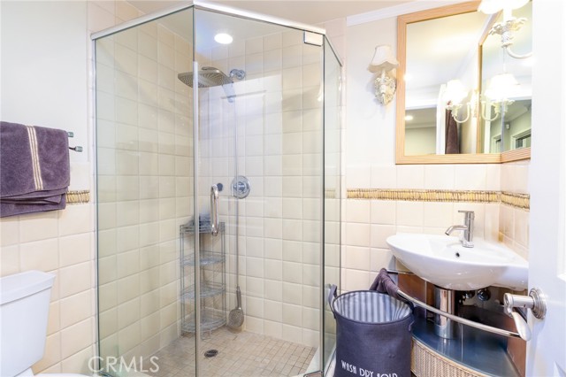 Detail Gallery Image 36 of 52 For 11810 Babbitt, Granada Hills,  CA 91344 - 4 Beds | 4 Baths