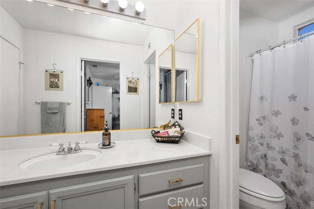 Detail Gallery Image 16 of 21 For 40230 Holden Cir, Temecula,  CA 92591 - 4 Beds | 3 Baths