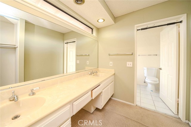 Detail Gallery Image 21 of 28 For 2100 Winterwood, Fullerton,  CA 92833 - 4 Beds | 3 Baths