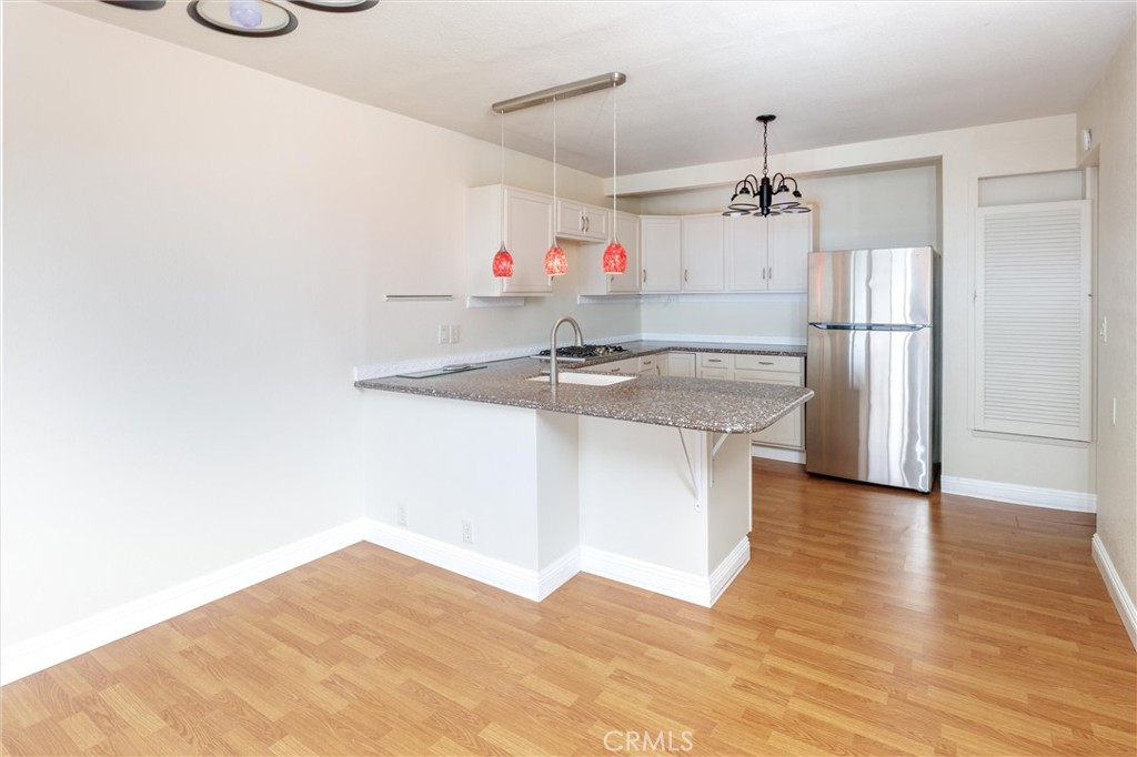 285 Bakersfield Avenue