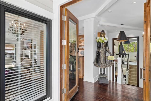 1030 Bayside Cove, Newport Beach CA: https://media.crmls.org/medias/0a0017c9-db1d-4e22-87bb-be7a22cc5892.jpg