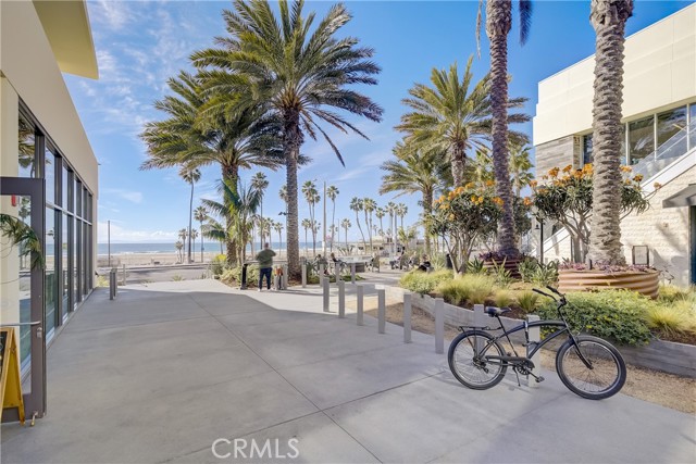 Detail Gallery Image 43 of 46 For 16562 Regina #4,  Huntington Beach,  CA 92649 - 2 Beds | 1 Baths