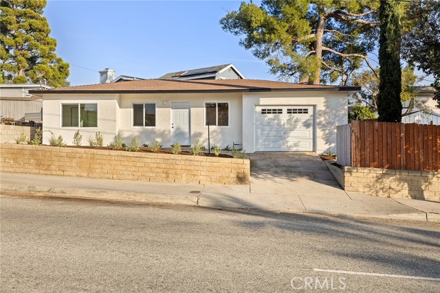 Detail Gallery Image 10 of 12 For 4132 La Crescenta Ave, La Crescenta,  CA 91214 - 2 Beds | 1 Baths