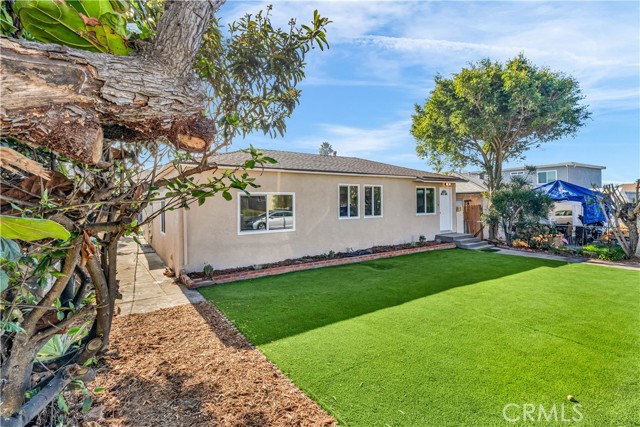 Detail Gallery Image 3 of 38 For 391 Zenith St, Chula Vista,  CA 91911 - 4 Beds | 2 Baths