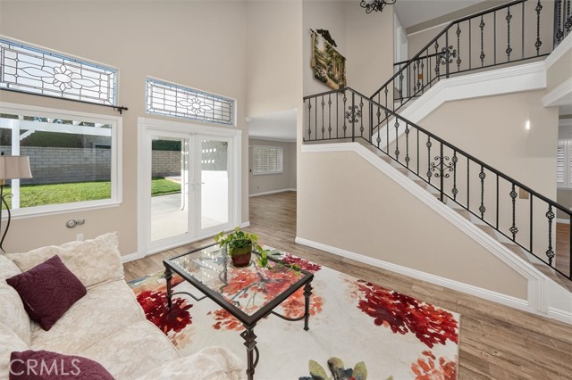 Detail Gallery Image 8 of 46 For 19447 Old Friend, Canyon Country,  CA 91351 - 4 Beds | 3 Baths