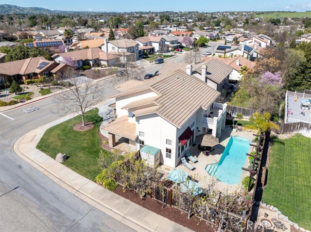 Detail Gallery Image 42 of 48 For 1945 Fieldstone, Paso Robles,  CA 93446 - 4 Beds | 3 Baths