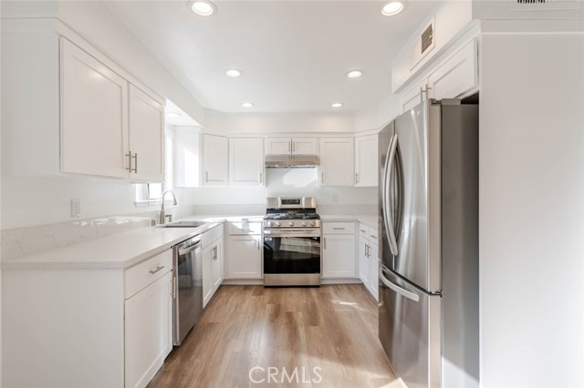 Detail Gallery Image 8 of 29 For 9000 Vanalden Ave #175,  Northridge,  CA 91324 - 2 Beds | 3 Baths