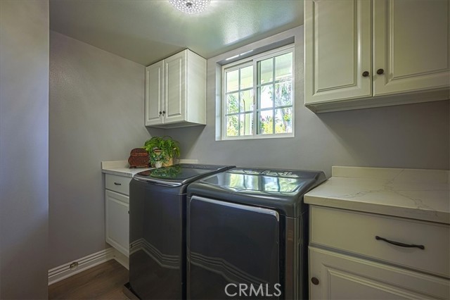 1375 N Euclid Avenue, Upland CA: https://media.crmls.org/medias/0a042d1b-7806-4f0e-b862-dd17df8abf9f.jpg