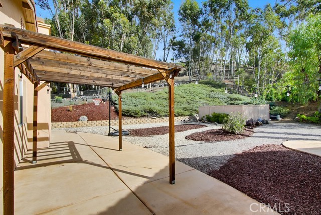 26161 Wyndemere Court, Escondido CA: https://media.crmls.org/medias/0a045cef-5012-4600-828b-318720250034.jpg