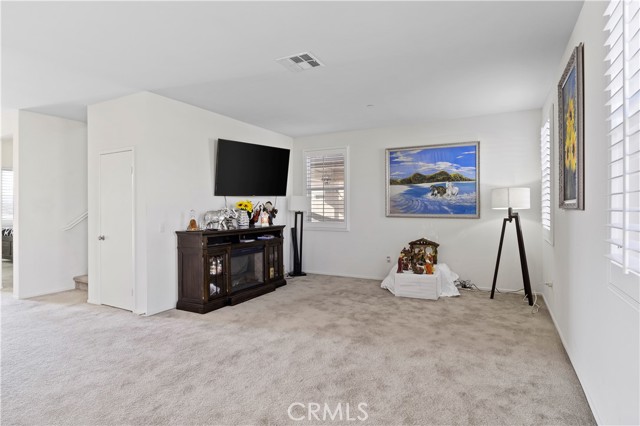 Detail Gallery Image 16 of 44 For 15056 Tawney Ridge Ln, Victorville,  CA 92394 - 4 Beds | 3 Baths