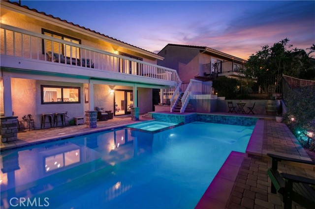 Image 2 of 33 For 731 Ridgeview