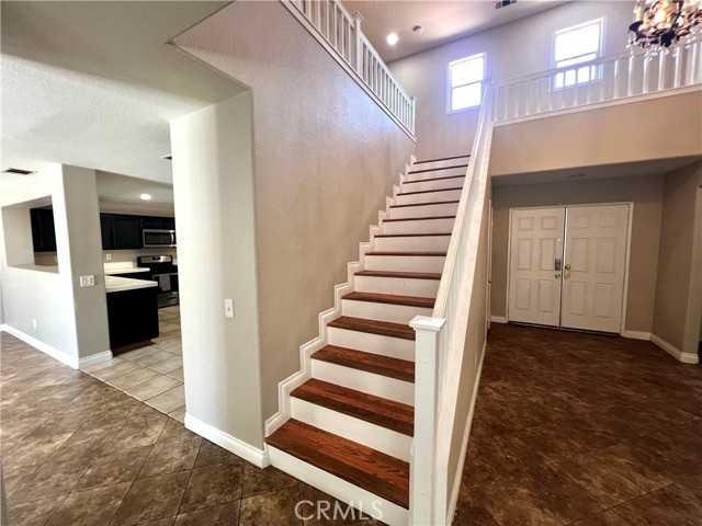 361 Adirondack Drive, Corona CA: https://media.crmls.org/medias/0a05563b-6184-4af2-a27f-a9c563bd0665.jpg
