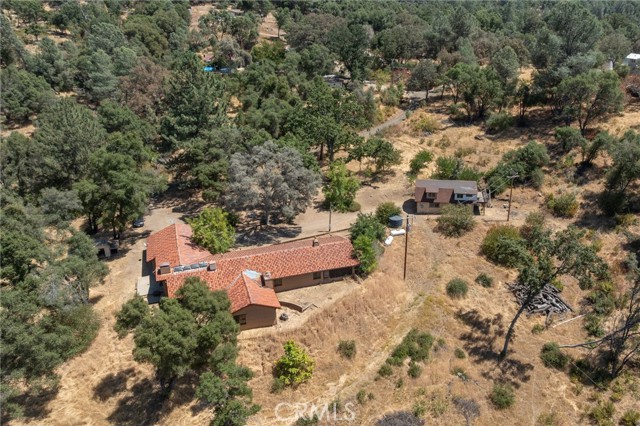 Detail Gallery Image 5 of 65 For 3981 Snow Creek Rd, Mariposa,  CA 95338 - 3 Beds | 2 Baths