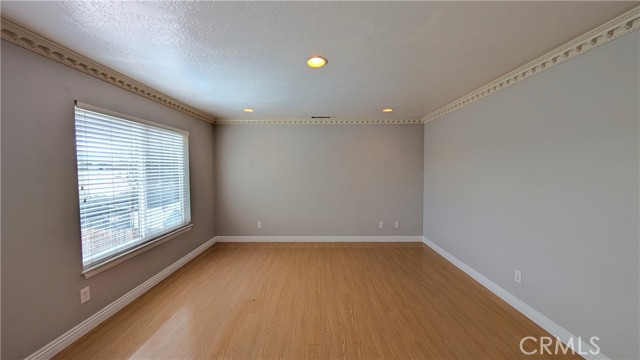Detail Gallery Image 22 of 49 For 13055 Riverview Dr, Victorville,  CA 92395 - 3 Beds | 2/1 Baths