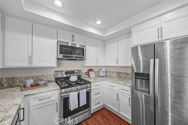 9 Las Brisas, Irvine CA: https://media.crmls.org/medias/0a06b001-4329-48ff-9f0a-c85a98002121.jpg