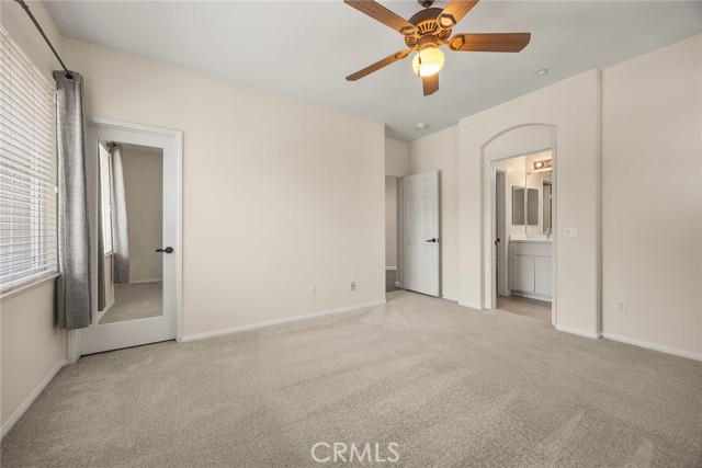 72 Salton, Irvine CA: https://media.crmls.org/medias/0a070299-6bb6-4c14-98f8-778fb6d9c95d.jpg