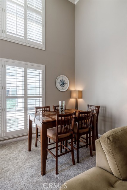 Detail Gallery Image 4 of 30 For 565 Esplanade #411,  Redondo Beach,  CA 90277 - 2 Beds | 2 Baths