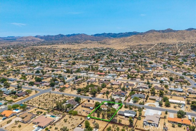 57856 El Dorado Drive, Yucca Valley CA: https://media.crmls.org/medias/0a075675-15f5-45e2-bc8a-846c3676f757.jpg