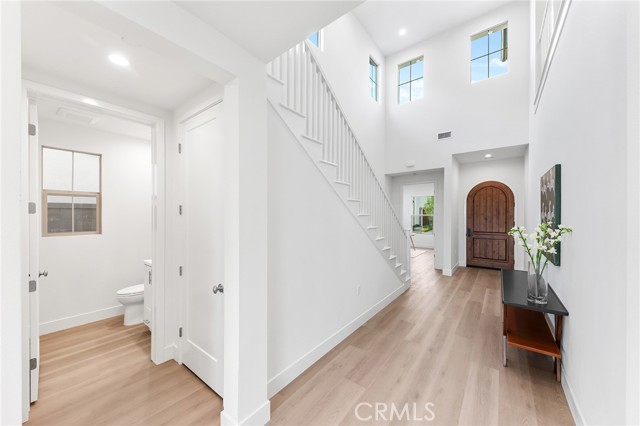 118 Sunnybank, Irvine CA: https://media.crmls.org/medias/0a0795c0-5b17-4494-a131-03e9fbe3c394.jpg