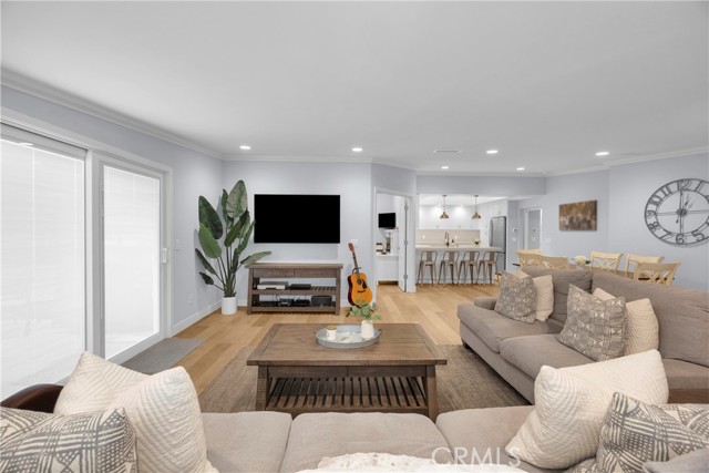 Detail Gallery Image 14 of 51 For 1671 Interlachen 285l,  Seal Beach,  CA 90740 - 2 Beds | 2 Baths