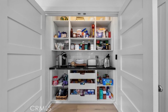 1012 10th Street, Manhattan Beach CA: https://media.crmls.org/medias/0a0861f9-6580-429f-8368-2611c509057a.jpg