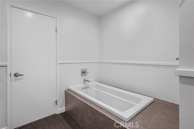 Detail Gallery Image 14 of 28 For 311 Bora Bora #213,  Marina Del Rey,  CA 90292 - 3 Beds | 2 Baths
